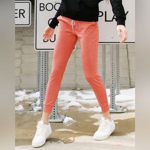 Zyia Tangerine Cozy Joggers - size Large